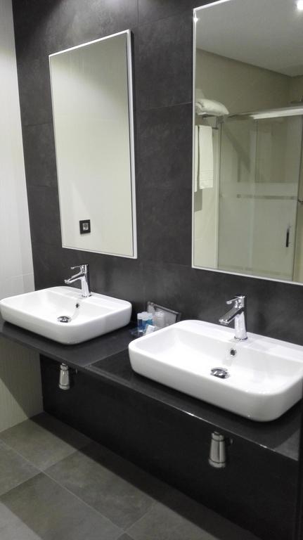 Apartamentos Las Palmeras Palma del Río Zimmer foto
