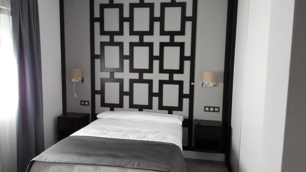 Apartamentos Las Palmeras Palma del Río Zimmer foto